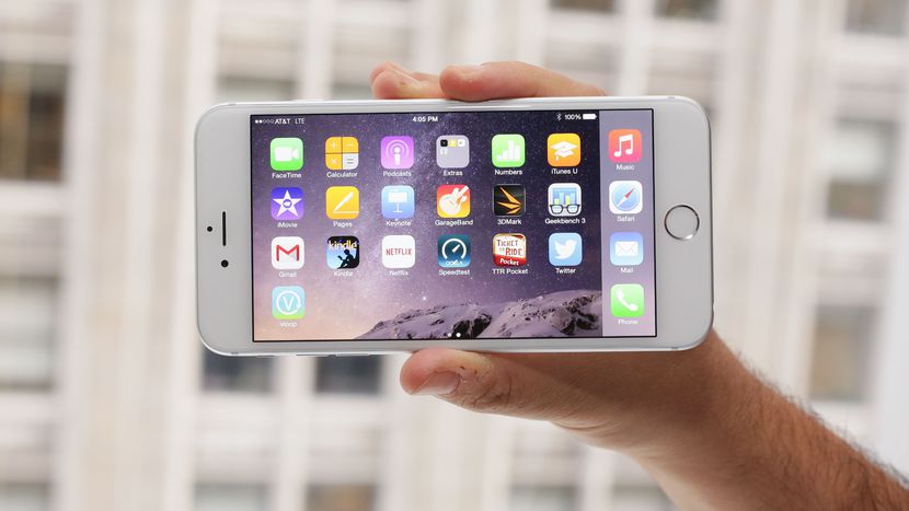 iPhone 6 Plus: Apple To Finally Repair Screen Glitches